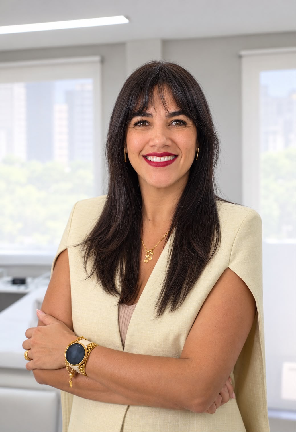 Foto profissional da Dra. Fernanda Reis